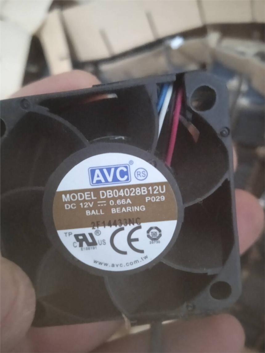 DB04028B12U 4028 12V 0.66A
