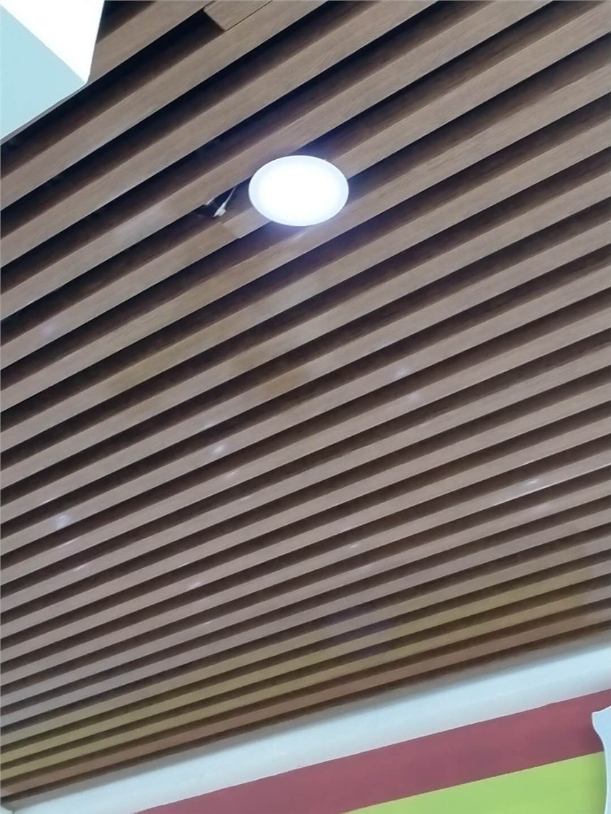 ǽĻǽ ͨ ľ컨 װ